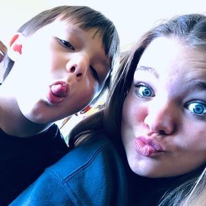 Meet your Posher, Eva